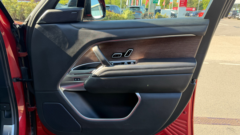 Land Rover Range Rover 3.0 D350 SE 4dr Auto Diesel Estate